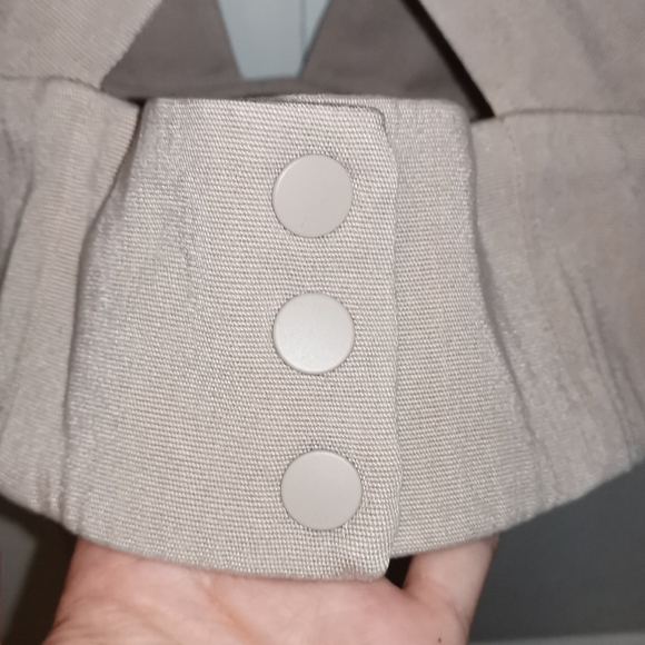 Wilfred Tan Crop Top - Picture 11 of 13